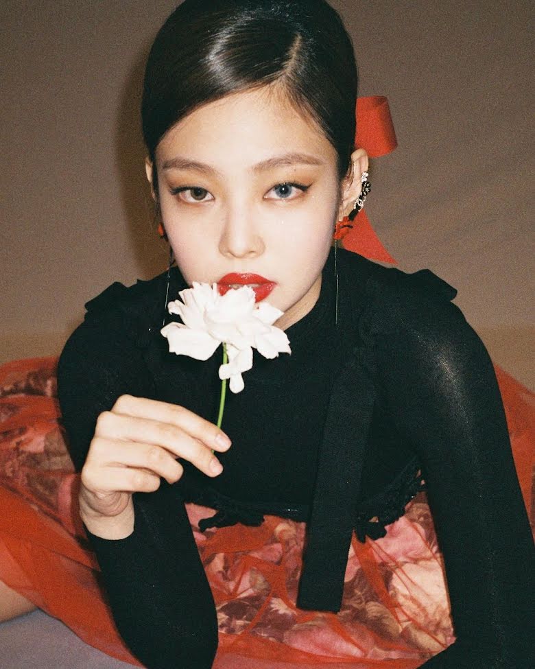 Blackpink, Jennie, Jennie giường, Jennie sofa, Jennie loa, Jennie sang chảnh, Jennie giàu có, nhà Jennie, Jennie rich,Blackpink Style, Jennie Style, Kpop Style