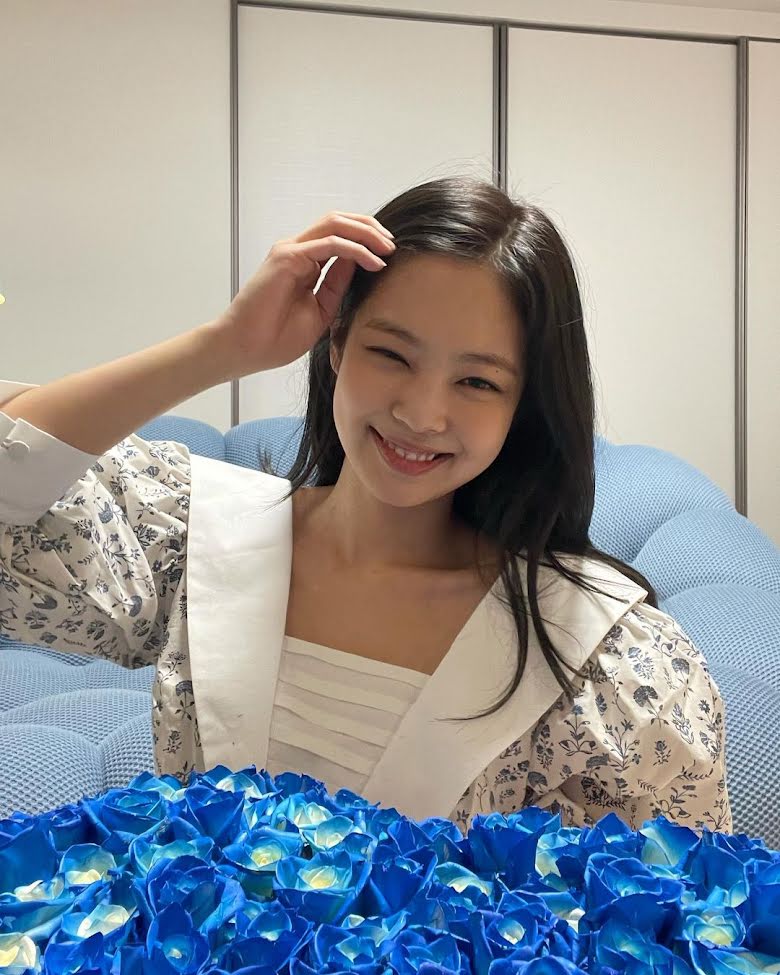 Blackpink, Jennie, Jennie giường, Jennie sofa, Jennie loa, Jennie sang chảnh, Jennie giàu có, nhà Jennie, Jennie rich,Blackpink Style, Jennie Style, Kpop Style