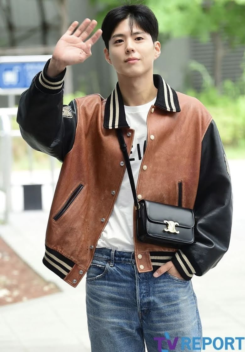 Park Bo Gum, Blackpink, Lisa, V, BTS, Park Bo Gum ga lăng với Lisa, Park Bo Gum Lisa Blackpink, Park Bo Gum quý ông, Park Bo Gum ấm áp, Park Bo Gum handsome