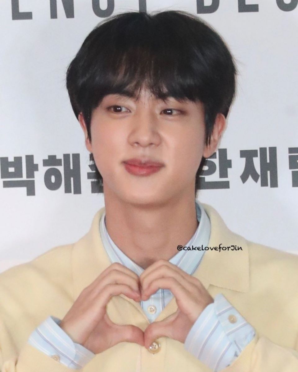 BTS, Jin, 800 bài báo Hàn viết chuyện Jin đi xem phim, BTS Chương 2, BTS solo, Diễn viên Jin, Emergency Declaration, Jin 2022, Jimin, Jungkook, J-Hope, RM, Suga, V BTS