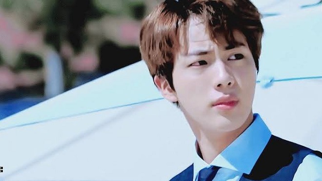 Lộ bằng chứng Jin BTS đi đóng phim, lên thẳng xu hướng thế giới