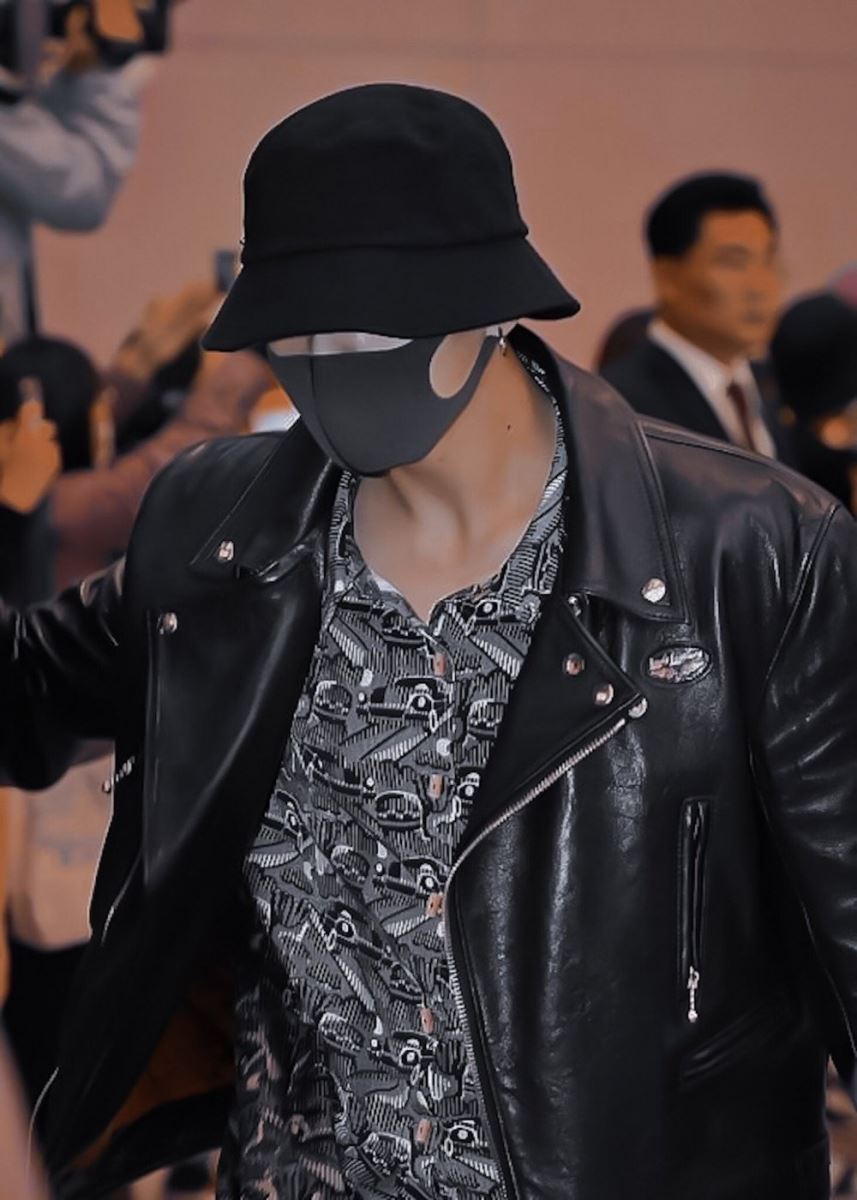 BTS, Jungkook, Jungkook bỏ bùa sân bay, Jungkook airport, Jungkook sân bay, Jungkook outfit, BTS style, Jungkook style, Kpop Style, Jin, Jimin, J-Hope, RM, Suga, V BTS
