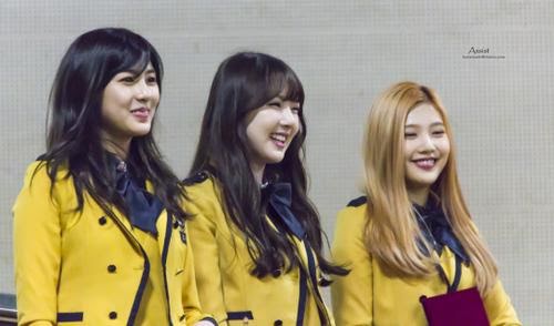 BTS, Jimin, V, Jungkook, Sao Kpop từng học chung lớp, bạn học Jungkook, NCT, Mamamoo, TVXQ, Super Junior, Winner, Block B, WJSN, Apink, Red Velvet, Gfriend, BTOB, EXO