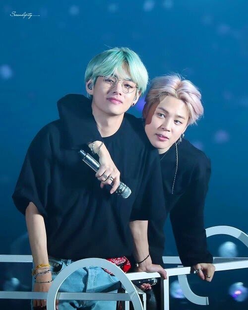 BTS, V BTS, Jimin, Jungkook, V đuổi Jungkook, Jungkook xâm phạm quyền riêng tư của Jimin, V tách Jungkook khỏi Jimin, VMin, VKook, JiKook, Jin, J-Hope, RM, Suga, BTS Fun