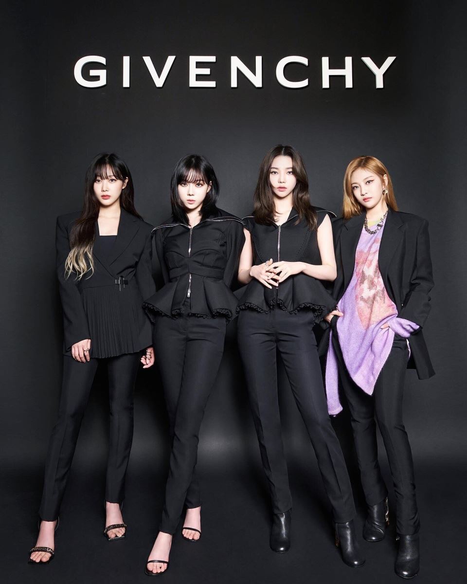 aespa, tại sao aespa bị ghét, MY fandom, Karina, Giselle, Winter, NingNing, aespa comeback, aespa live, aespa outfit, aespa beautiful, aespa style, aespa photo