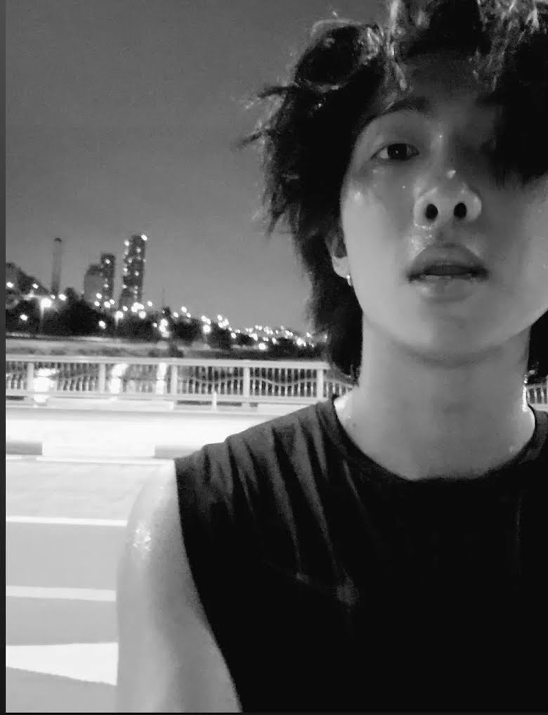 BTS, RM, RM BTS bị gán nhãn bố của ARMY, RM daddy, RM BTS sexy, RM BTS selfie, Jin, Jimin, J-Hope, Jungkook, Suga, V, BTS body, BTS sexy, RM BTS muscle, RM workout