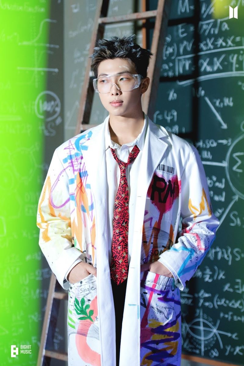 BTS, RM, RM ngừng đấu đá trong solo, netizen chê RM solo, RM solo, RM 2022, BTS Chương 2, BTS solo, Jin, Jimin, J-Hope, Jungkook, Suga, V, RM solo 2022, RM3