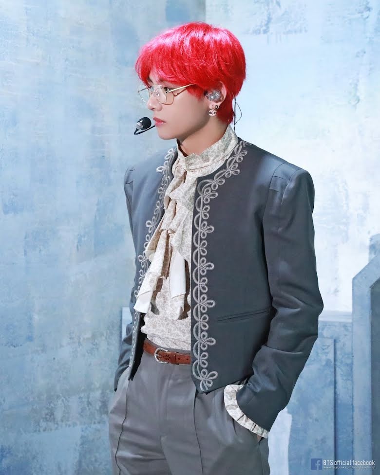 BTS, V BTS, kiểu tóc kinh điển của V BTS, V BTS haircut, V BTS hair color, V BTS cute, BTS Style, Kpop Style, V BTS style, Jin, Jimin, J-Hope, RM, Suga, Jungkook