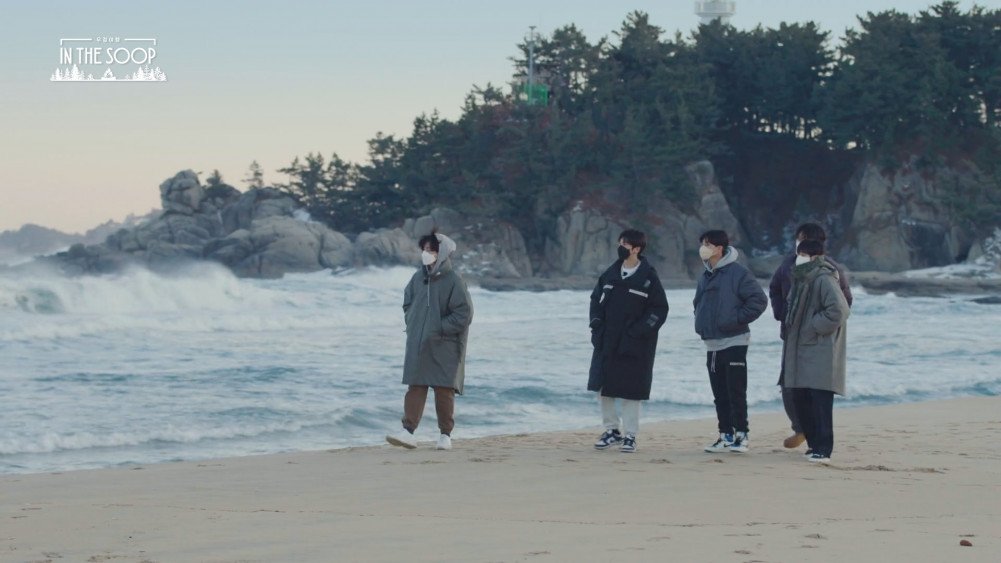 BTS, V BTS, Wooga Squad, Wooga thân với V BTS thật, quan hệ thật của Wooga, Jennie, Blackpink, V BTS 2022, Park Seo Joon, Park Hyung Sik, Choi Woo Shik, Peakboy