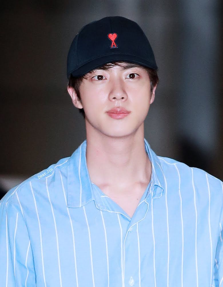 BTS, Jin, Jin dí dỏm khi bị gọi là kẻ dối trá, Jin funny, Jin mặt mộc, Jin bare face, Jin no makeup, Jin cute, Jin worldwide handsome, Jimin, Jungkook, J-Hope, RM, V