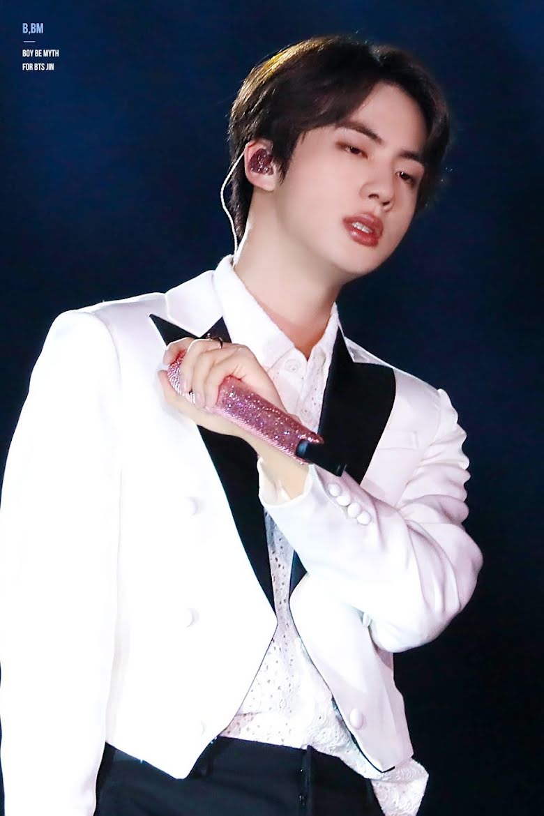 BTS, Jin, Jin dí dỏm khi bị gọi là kẻ dối trá, Jin funny, Jin mặt mộc, Jin bare face, Jin no makeup, Jin cute, Jin worldwide handsome, Jimin, Jungkook, J-Hope, RM, V