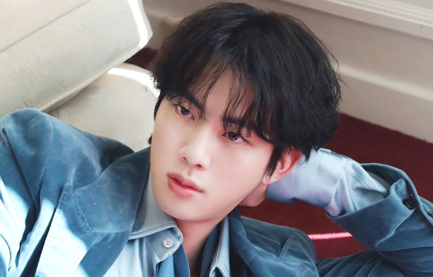 BTS, Jin, Jin BTS nổi bật giữa chợ, Jin BTS quay chương trình mới, Jin BTS Baek Jong Won, Jin BTS real life, Jin BTS solo, Jin BTS ngoài đời, Jungkook, V BTS, Jimin