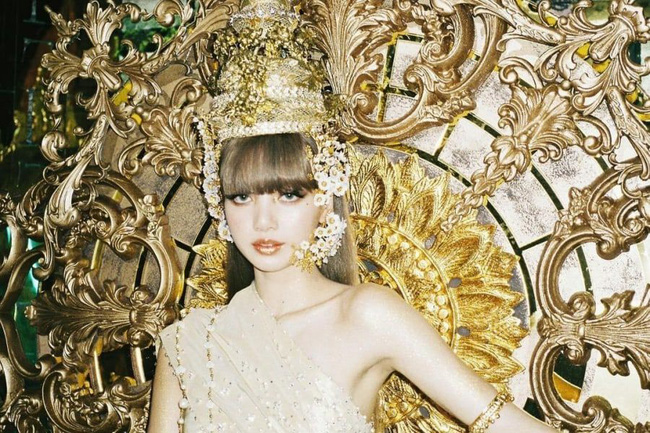 Blackpink, Lisa, Lisa kỷ lục 2022, Lisa 1 tỷ stream Spotify, Lisa 2022, Lisa solo, Jennie, Jisoo, Rose, Born Pink, Pink Venom, Blackpink tour