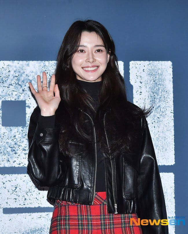 Blackpink, Rose Blackpink thách thức giới, Rose Blackpink Remember, Rose Blackpink menswear, Rose Blackpink ysl outfit, Rose Blackpink outfit, Jennie, Jisoo, Lisa