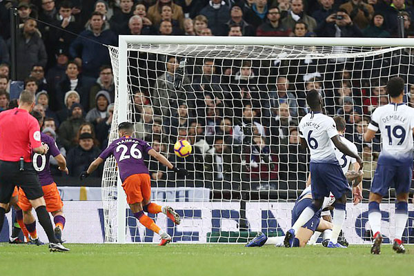 Kết quả bóng đá, Ket qua bong da, kết quả Ngoại hạng Anh, kết quả Tottenham vs Man City, video clip Tottenham 0-1 Man City, Man City, Tottenham, Mahrez, ngôi đầu