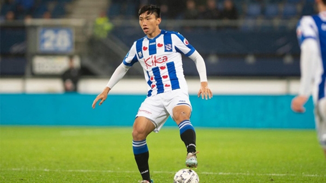 Văn Hậu chấn thương nặng trong trận thắng 9-1 của đội trẻ Heerenveen