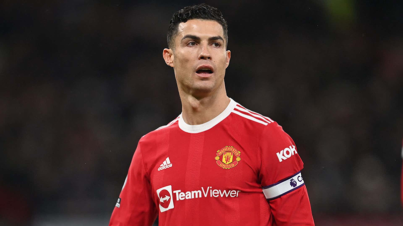 MU 0-1 Wolves: Ronaldo lần đầu đeo băng đội trưởng, Quỷ đỏ thua đau sân nhà