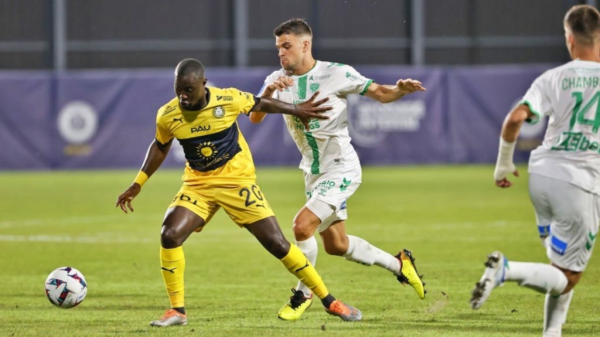 Kết quả bóng đá Pau FC 2-2 Etienne, Quang Hải, Quang Hai dự bị, Quang Hải lần đầu không được ra sân, kết quả Pau FC vs St Etienne, video Pau FC vs St Etienne, Pau FC