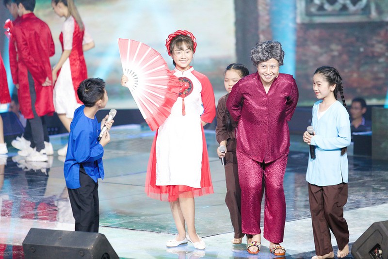 Giọng hát Việt nhí, Giọng hát Việt nhí tập 10, The Voice Kids tập 10, Lưu Thiên Hương, Ali Hoàng Dương, Phạm Quỳnh Anh, Dương Khắc Linh, xem giọng hát Việt nhí vtv3, xem vtv3, Khánh An, Thần đồng bolero