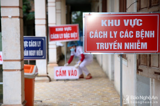 Dịch COVID-19: Nghệ An yêu cầu khai báo trung thực về việc tiếp xúc với người trên chuyến bay VN0054 