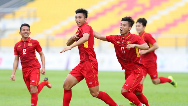 Đoàn Văn Hậu lên báo Hà Lan, đối thủ của SLNA ở AFC Cup bất ngờ chia tay HLV