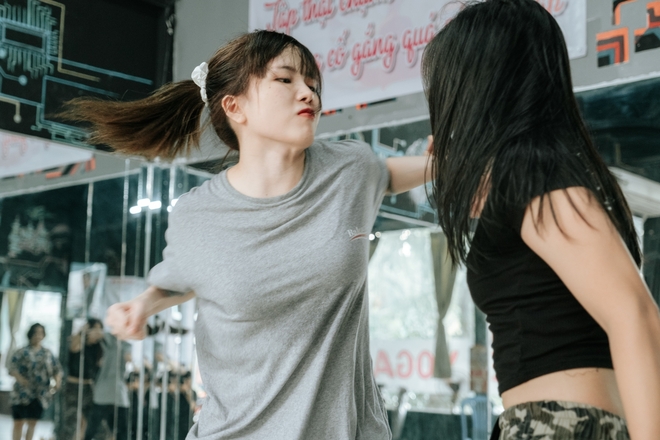 Thiều Bảo Trâm, MV Một mình có buồn không, Thiều Bảo Trâm Sơn Tùng MTP, THIEU BAO TRAM SON TUNG MTP, bạn trai Thiều Bảo Trâm, xem MV Một mình có buồn không, thieu bao tram la ai
