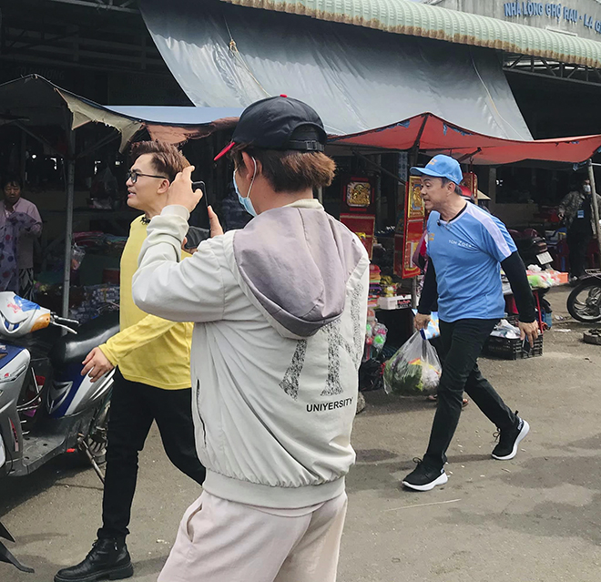 Chí Tài qua đời, tang lễ Chí Tài, lễ viếng Chí Tài, Chí Tài, Chí Tài mất, Chí Tài qua đời, vợ Chí Tài, vợ chồng Chí Tài, Phương Loan, vợ Chí Tài là ai, tang le Chi Tai, le vieng chi tai