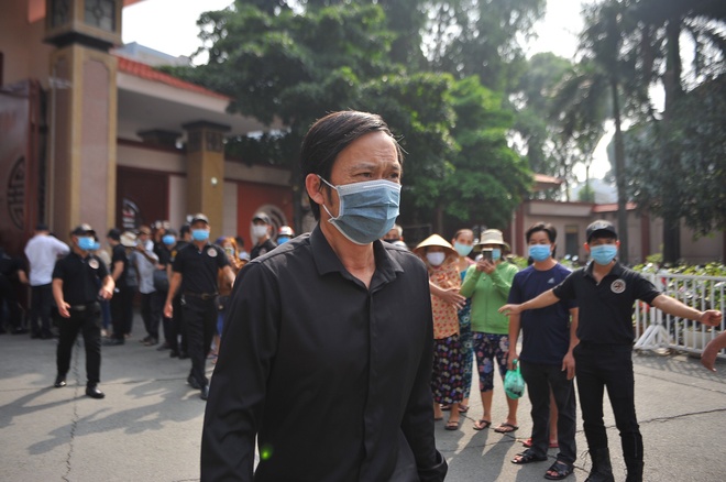 Chí Tài qua đời, tang lễ Chí Tài, lễ viếng Chí Tài, Chí Tài, Chí Tài mất, Chí Tài qua đời, vợ Chí Tài, vợ chồng Chí Tài, Phương Loan, lễ viếng Chí Tài ở đâu