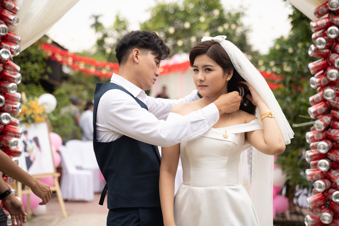 Quách Ngọc Tuyên, Thằng khờ 4,. xem Thằng khờ. Quách Ngọc Tuyên là ai, quach ngoc tuyen, vi cá tiền truyện, xem thang kho 4, thang kho 4, quách ngọc tuyên và vợ, vợ quách ngọc tuyên là ai