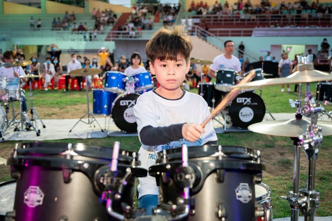 Chạm âm nhạc Sạc cuộc đời, kỷ lục Guinness Việt Nam biểu diễn trống Jazz nhiều nhất, kỷ lục Guinness Việt Nam, Trống jazz, cham am nhac sac cuoc doi, trong jazz, kỷ lục việt nam
