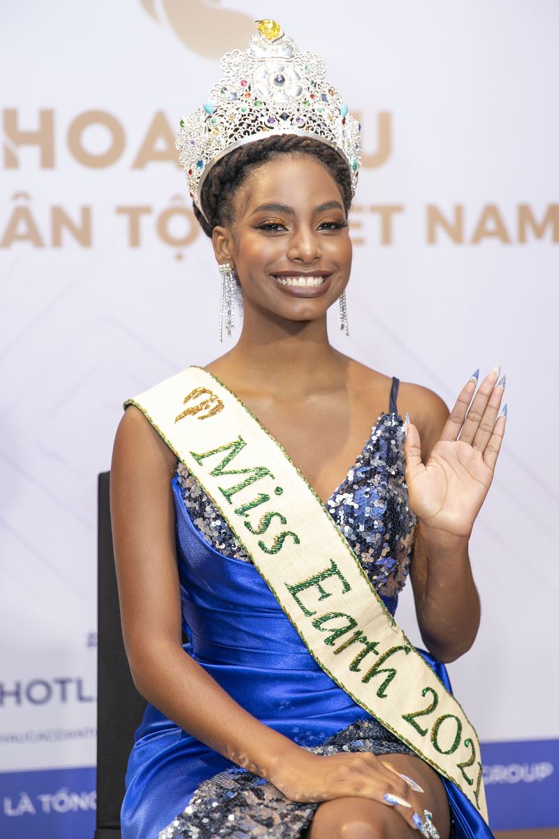 Miss Earth 2021, Miss Earth 2022, Destiny Evelyn Wagner, H’Hen Niê, Hoa hậu các Dân tộc Việt Nam 2022, Miss Earth 2021 Destiny Evelyn Wagner, Destiny Evelyn Wagner Miss Earth 2021 