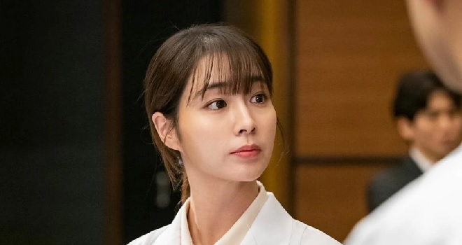 Lee Min Ho Quân vương bất diệt đọ sắc Hyun Bin Hạ cánh nơi anh. Song Hye Kyo. Bi Rain. Jang Nara. Kim Hee Sun. Lee Min Jung. So Ji Sub. Sao Hàn sở hữu vẻ đẹp trẻ mãi