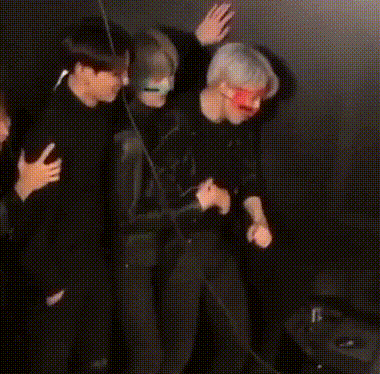 BTS, Jungkook, Jungkook BTS, Jungkook bảo vệ BTS, vệ sĩ Jungkook, Jungkook BTS bảo vệ, V BTS, Jin, Jimin, J-Hope, Suga, BTS, Jungkook bảo vệ Jimin, Jungkook bảo vệ V