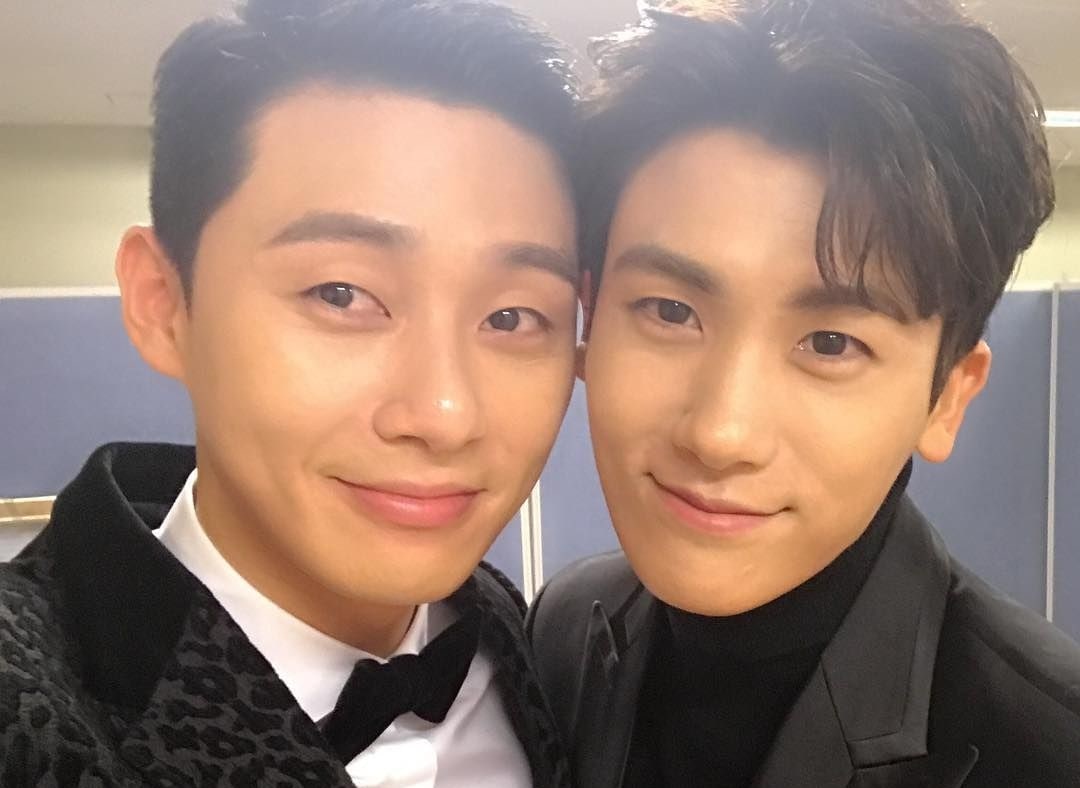 BTS, V, V BTS, Park Seo Joon, tình bạn Park Seo Joon V BTS, Thư ký Kim sao thế, Whats Wrong With Secretary Kim, V BTS ngủ cùng Park Seo Joon, V sang nhà Park Seo Joon ngủ