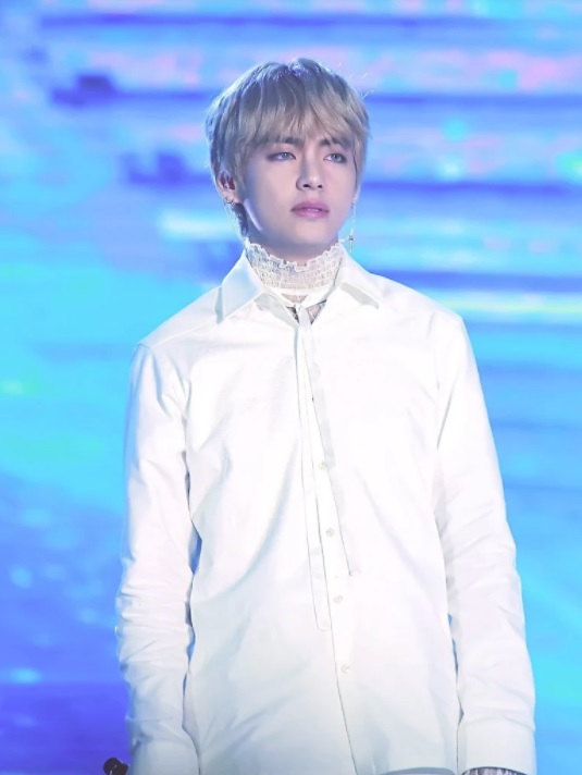 BTS, V, Jimin, V BTS, Jimin BTS, V BTS tăng cân, Jimin tăng cân, Yoona, Girls Generation, Park Bo Gum, EXO, Yoona tăng cân, nhan sắc Yoona, nhan sắc V BTS, nhan sắc Jimin