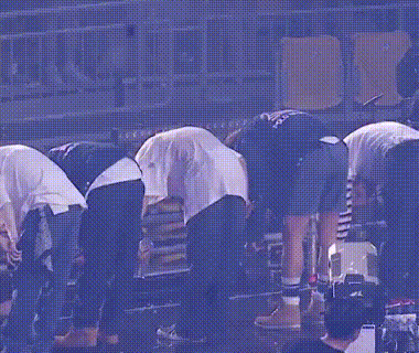 BTS, RM, RM BTS, Jin, Jin BTS, Jungkook, Jungkook BTS, V, V BTS, RM phản ứng, video BTS, Jin Jungkook tạt nước, BTS Muster, Suga, Suga BTS, Jimin, Jimin BTS