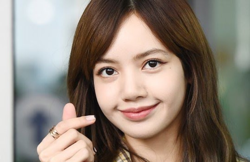 Blackpink, Lisa, Lisa Blackpink, Blackpink Lisa, mái bằng Lisa, mái bằng Lisa Blackpink, Lisa Blackpink mái bằng, tóc mái Lisa, tóc mái Lisa Blackpink, búp bê Lisa