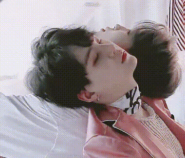 BTS, Suga, Suga BTS, Jimin, Jimin BTS, Suga Jimin, Jimin Suga, Suga Jimin BTS, Jimin Suga BTS, Jimin Suga tương tác, Suga Jimin troll, khoảnh khắc hay BTS