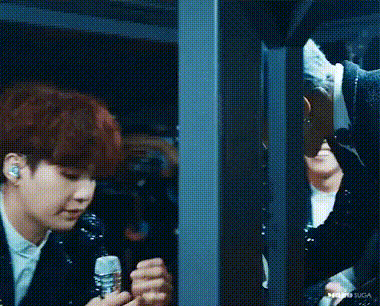 BTS, Suga, Suga BTS, Jimin, Jimin BTS, Suga Jimin, Jimin Suga, Suga Jimin BTS, Jimin Suga BTS, Jimin Suga tương tác, Suga Jimin troll, khoảnh khắc hay BTS