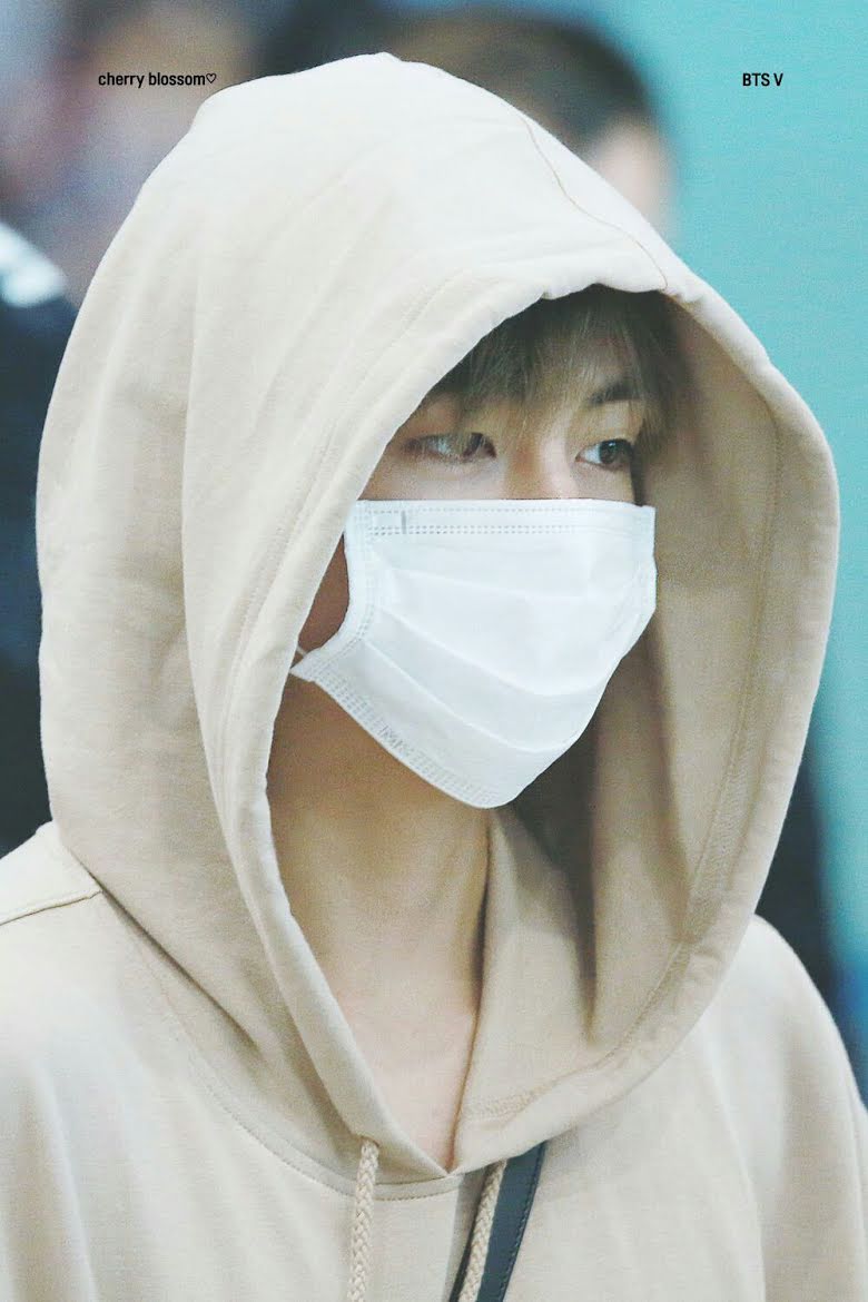 BTS, Jin, Jin BTS, V, V BTS, Jin V BTS, Jin V cãi nhau, Jin V chiến tranh, Jin V đồ đôi, BTS scandal, BTS tour, tour diễn BTS, hoạt động BTS, RM< Jimin, Suga, Jhope