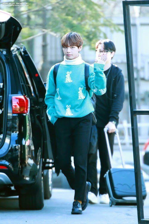 BTS, EXO, BTS và EXO, so sánh BTS và EXO, BTS EXO đụng hàng, EXO, BTS, V, Baekhyun, Sehun, Jimin, Jin, Jungkook, V BTS, Baekhyun EXO, Jimin BTS, Jin BTS, Jungkook BTS