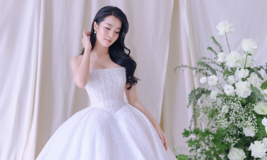 Minh Hằng, đám cưới minh hằng, cô dâu tháng 6, Hồ Bích Trâm, Karen Nguyễn, nữ diễn viên, bé heo, tiểu tam, Hương Giang, Lưu Chấn Bang, chồng Karen Nguyễn, ca sĩ Minh Hằng