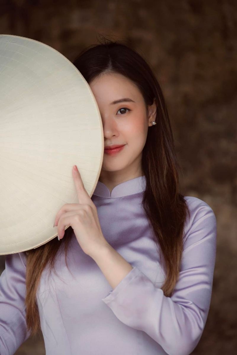 Midu, Mỹ Dung, Đặng Thị Mỹ Dung, Phan Thành, Midu sợ đàn ông ở quá sạch, Quốc Trường, Trần Anh Huy, bạn trai Midu, Midu đại gia, đại gia bất động sản, Midu giảng viên