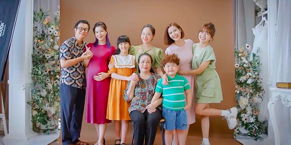 Huyền Lizzie, Phan Minh Huyền, Thương ngày nắng về, kết phim Thương ngày nắng về, Vân Trang, Đình Tú, nữ diễn viên, showbiz, Vbiz, Huyền Lizzie là ai, mẹ đơn thân