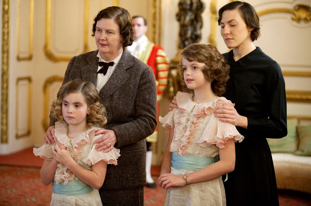 Elizabeth, Nữ hoàng Elizabeth, Nữ hoàng Elizabeth II, The Audience, Kristin Scott Thomas, Helen Mirren, The Queen, Oscar, The Crown, Claire Foy 