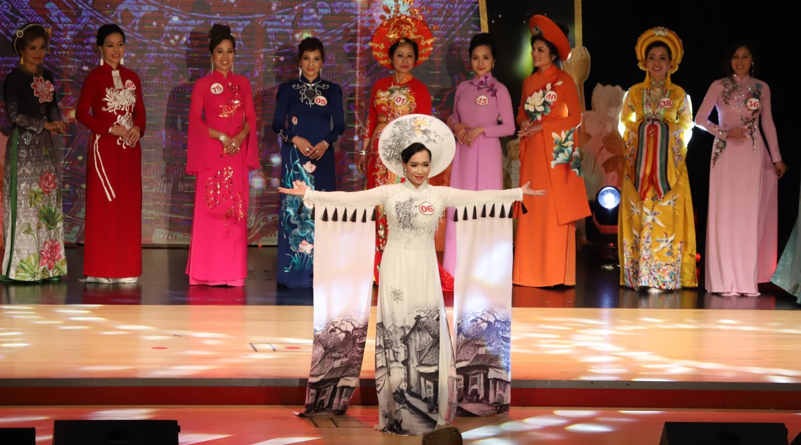 Hoa hậu Áo dài. Áo dài. Hoa hậu Áo dài phu nhân. Chung kết Hoa hậu Áo dài