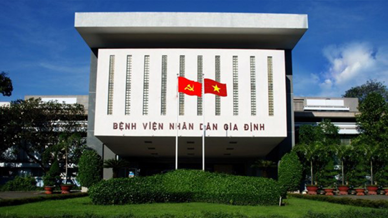 Hành hung bác sĩ đang làm nhiệm vụ. Hành hung bác sĩ. Điều tra hành vi hành hung
