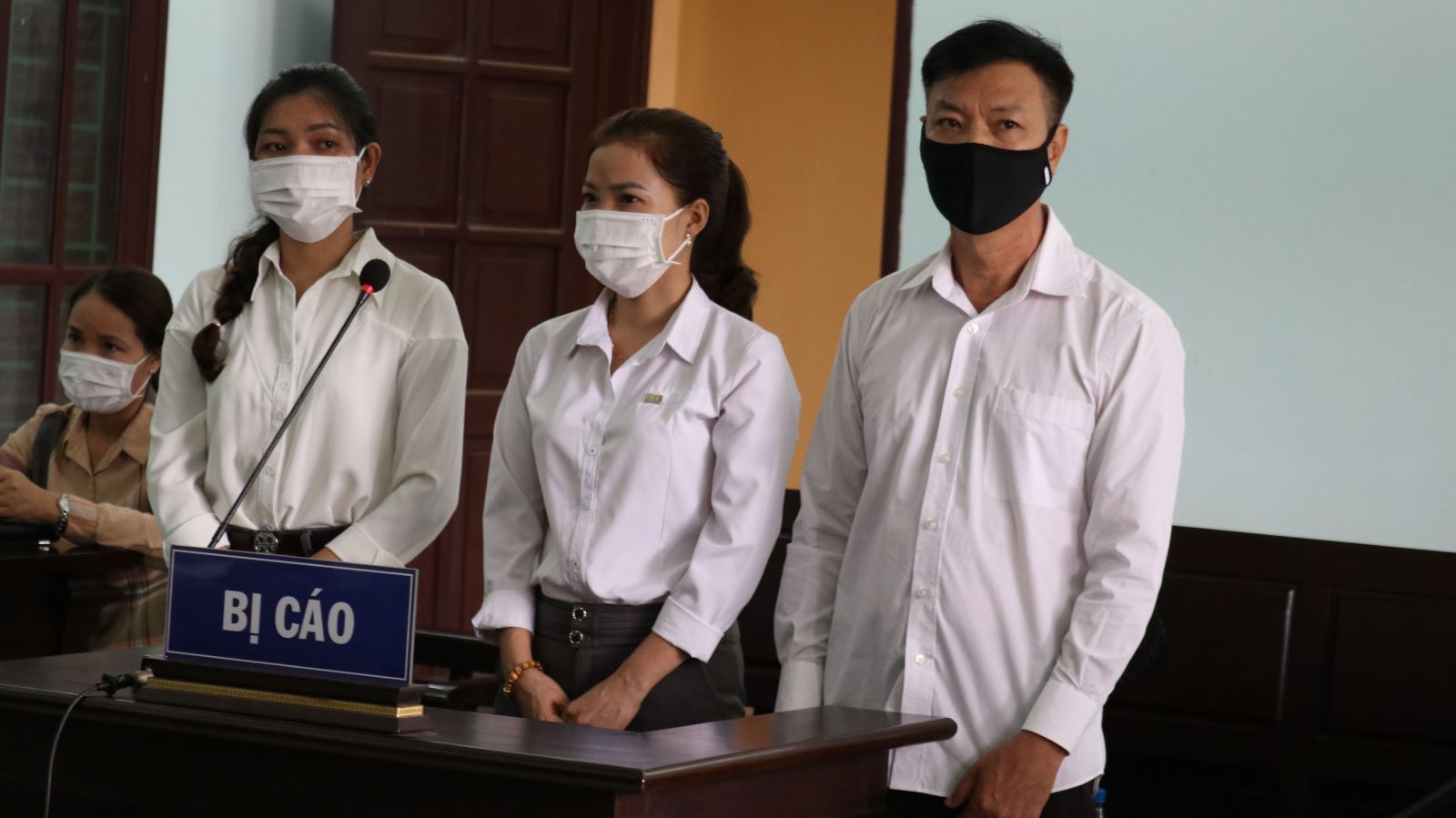 Phạt tù. Phạt tù Giám đốc trung tâm dạy nghề ở Bình Phước
