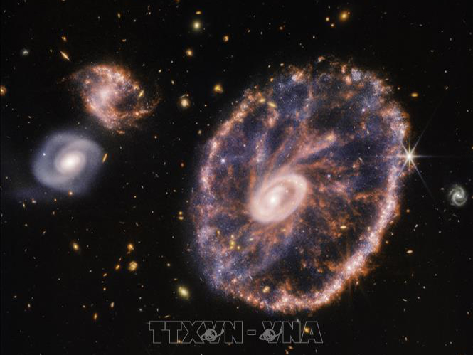 Kính thiên văn. James Webb. Thiên hà Bóng ma. NASA. Kính viễn vọng không gian