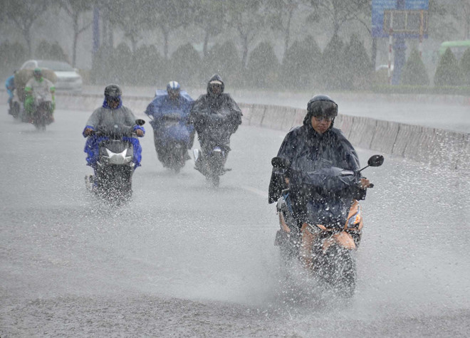 Bão số 6, Tin bão số 6, Cơn bão số 6, Siêu bão Mangkhut, Bão MangKhut, tin bão khẩn cấp, tin bão, tin bão mới nhất, bão mới nhất, siêu bão, dự báo thời tiết, dự báo bão